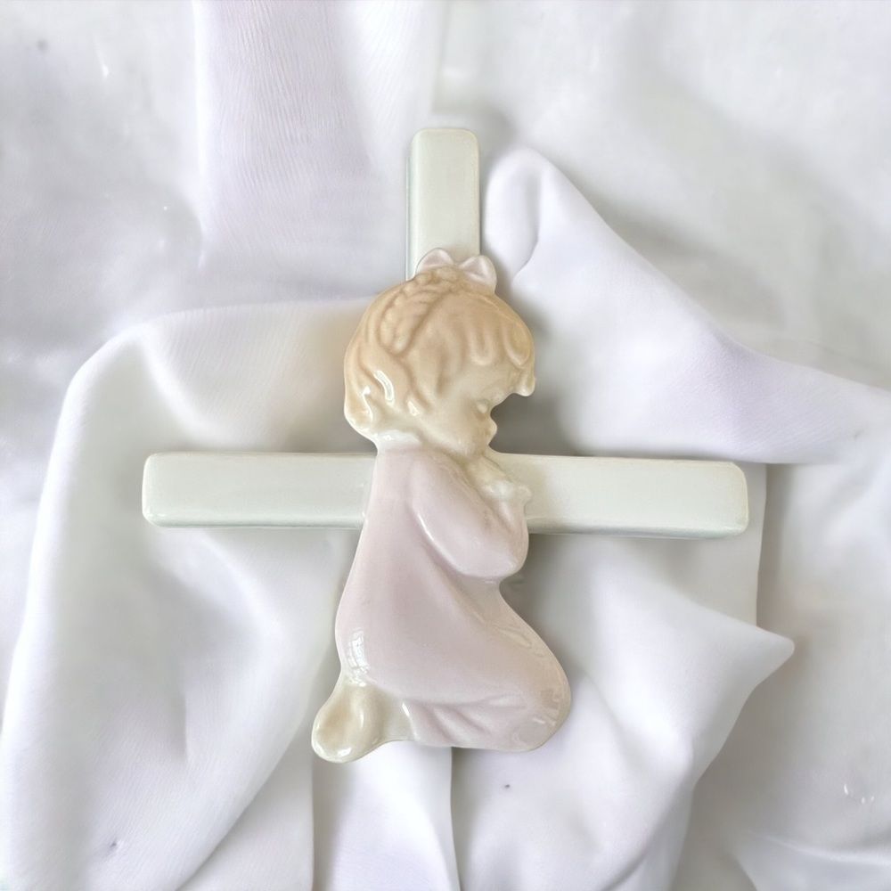 ROMAN JAPAN PORCELAIN PRAYING GIRL ON CROSS